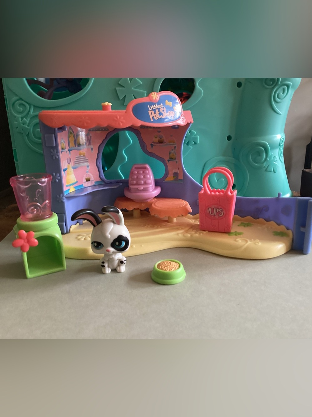 Littlest Pet Shop Bakery Nook Incomplete Set